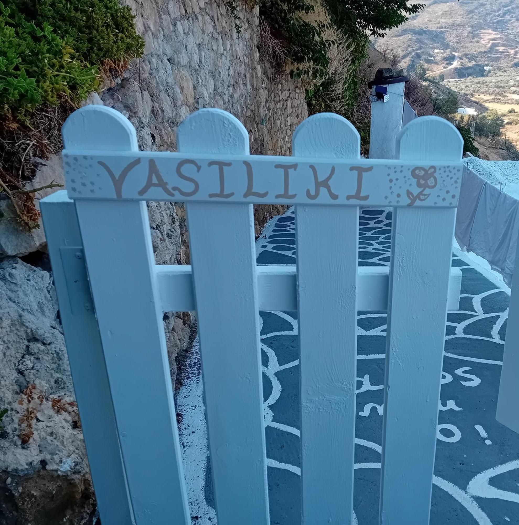 Vasiliki Skyros Castle View Villa Exterior photo