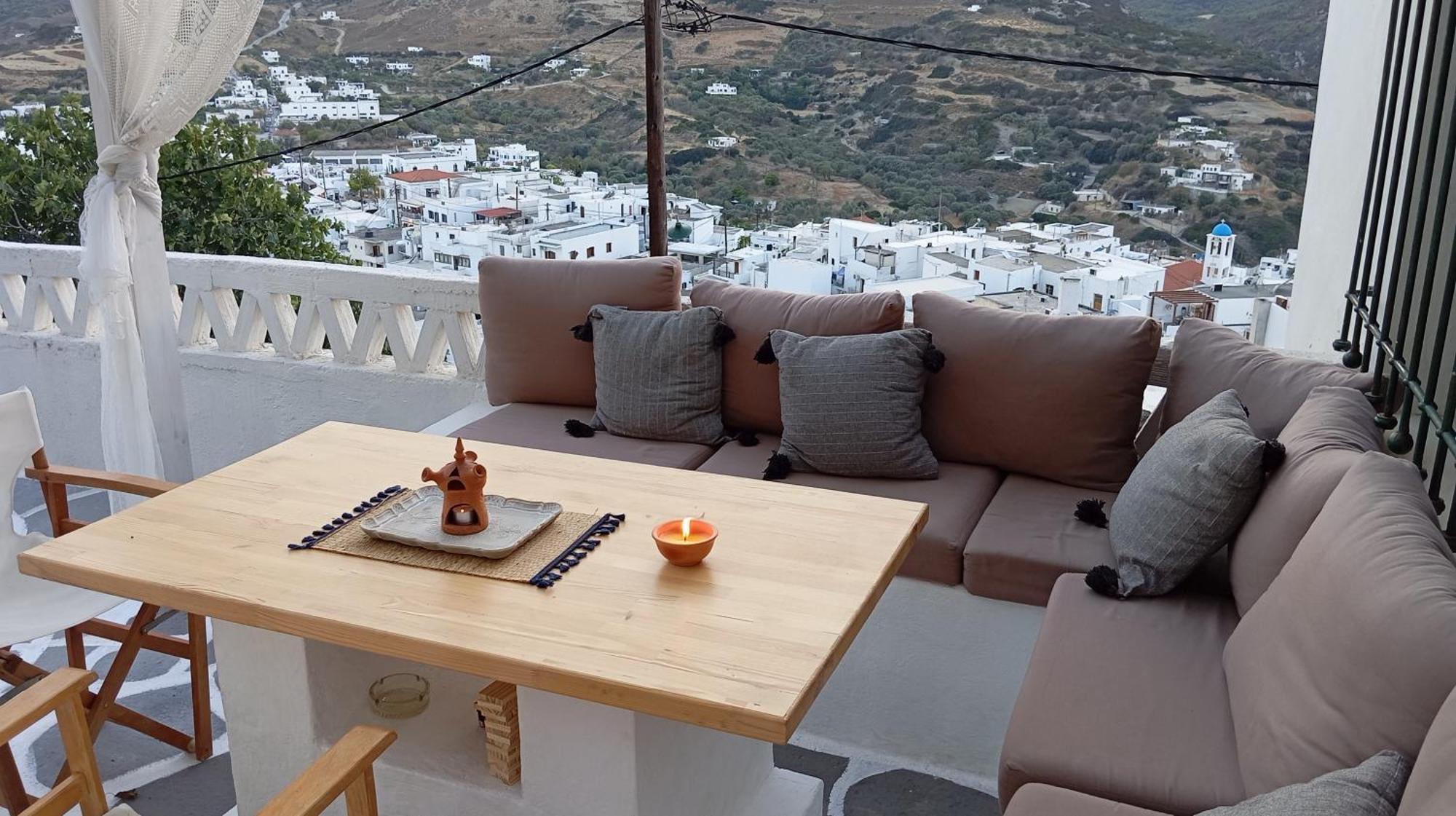 Vasiliki Skyros Castle View Villa Exterior photo